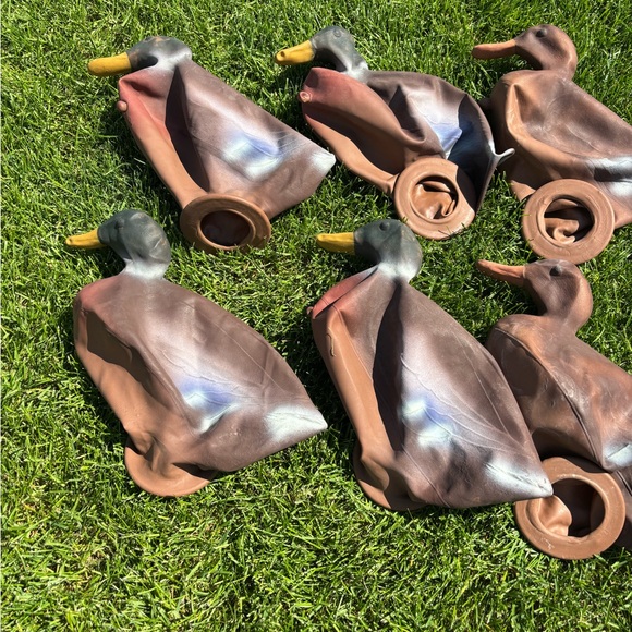 Vintage Duck Hunting Decoys Set - Picture 10 of 10